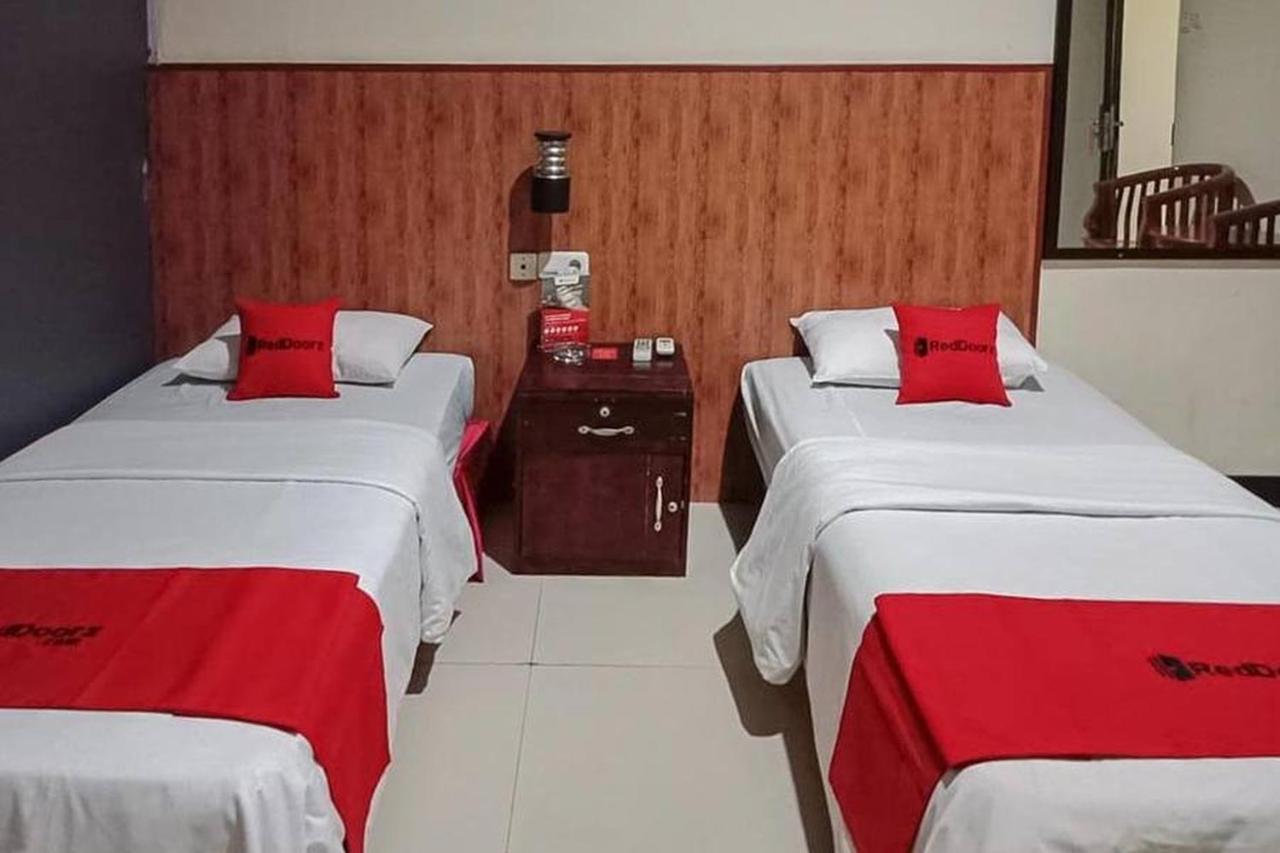 Reddoorz @ Sorong City Center Ngoại thất bức ảnh