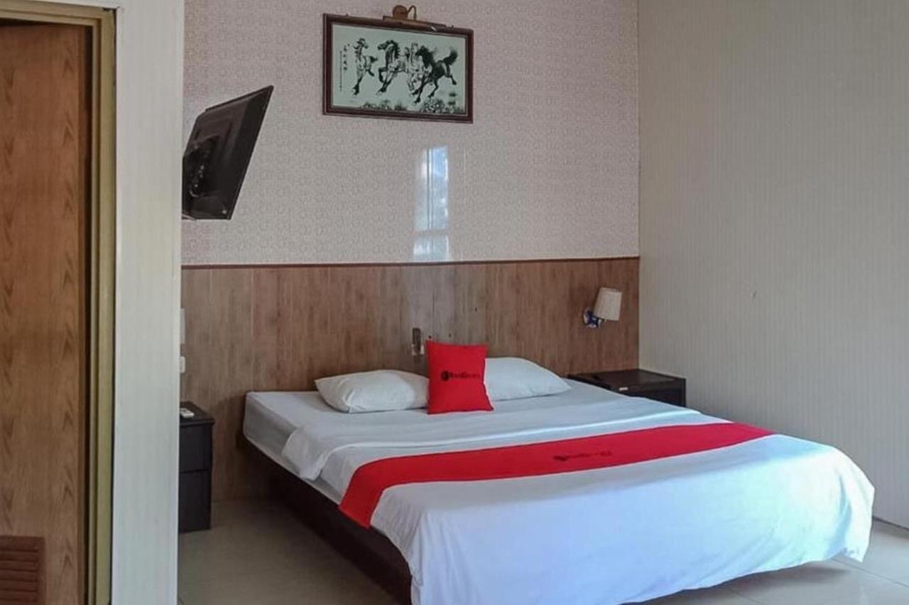 Reddoorz @ Sorong City Center Ngoại thất bức ảnh