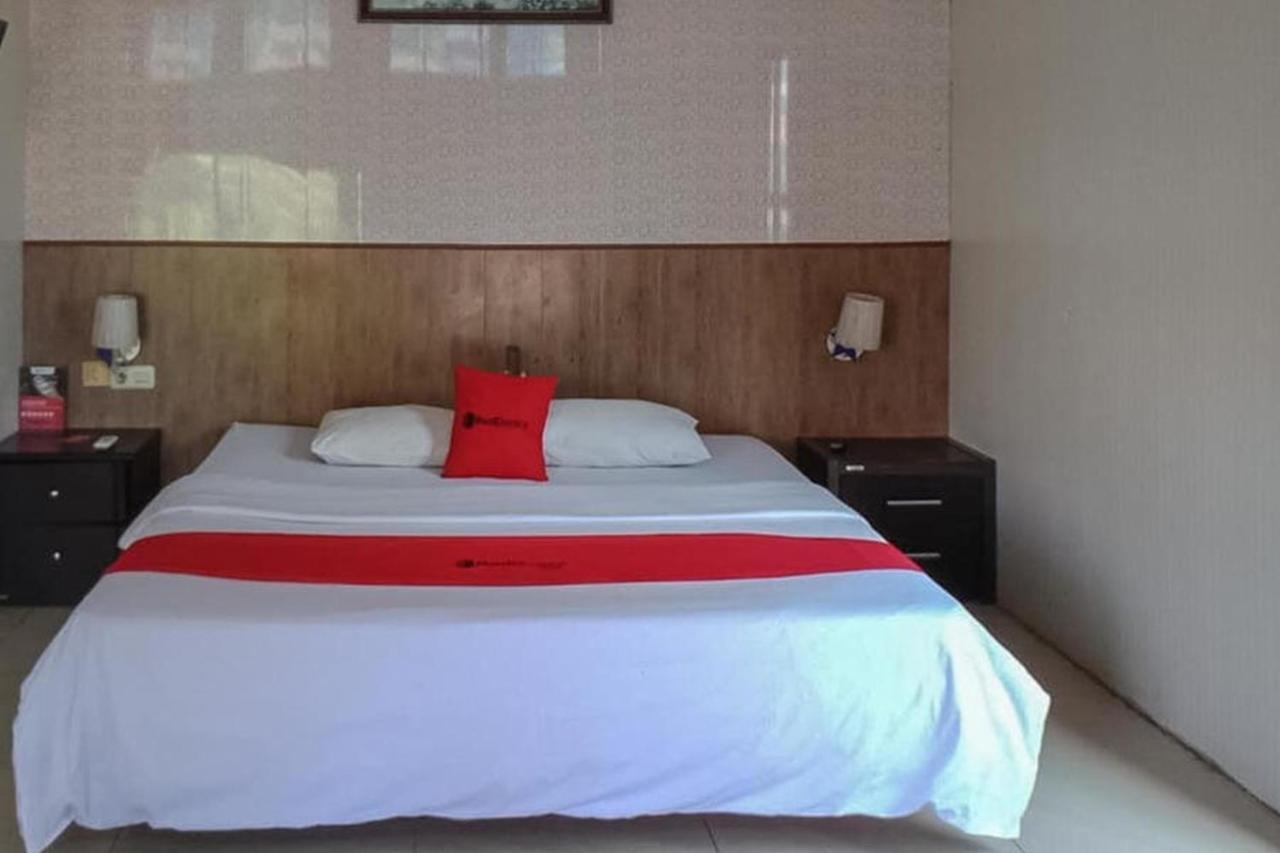 Reddoorz @ Sorong City Center Ngoại thất bức ảnh
